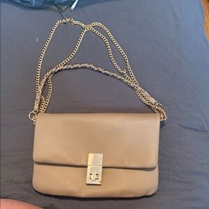 Elegant Tan Leather Shoulder Bag
